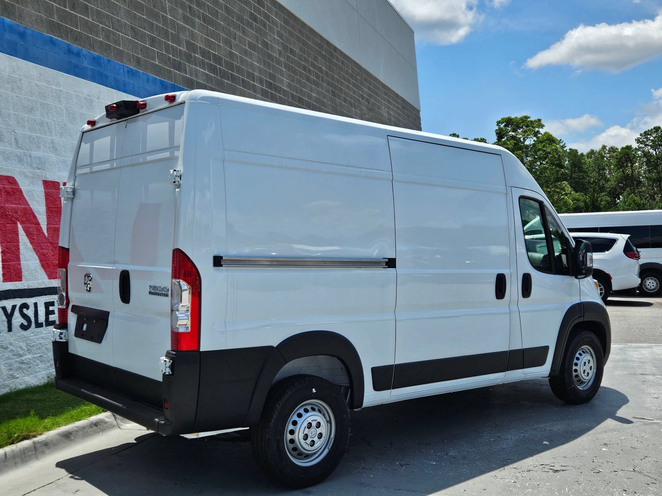 New 2026 RAM ProMaster 1500 w/ Convenience Group FWD image 7