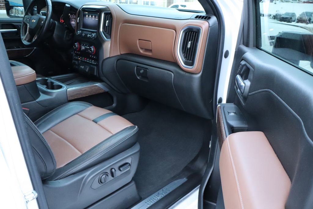 Used 2021 Chevrolet Silverado 2500 High Country w/ Technology Package image 54