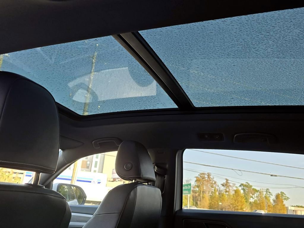 Used 2023 Volkswagen Atlas Cross Sport SE w/ Panoramic Sunroof Package image 21