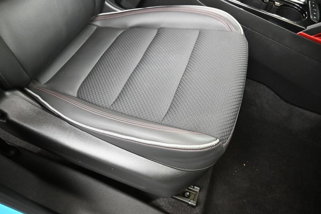Used 2021 Chevrolet TrailBlazer RS FWD image 12