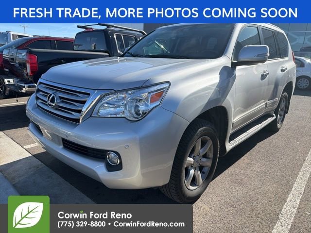 Used 2013 Lexus GX 460 w/ Convenience Pkg image 3