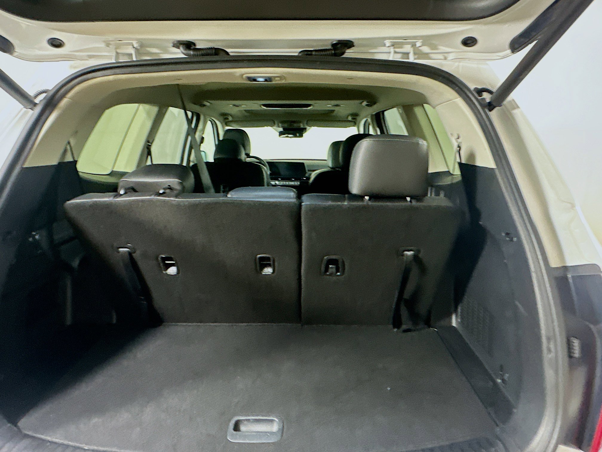 Used 2025 Kia Telluride S FWD image 31
