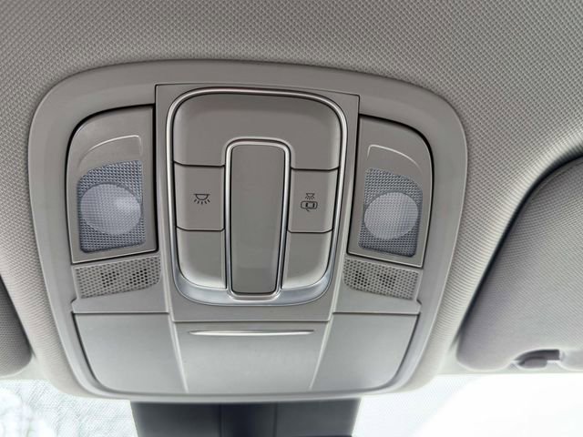 Used 2020 Hyundai Santa Fe SEL image 29