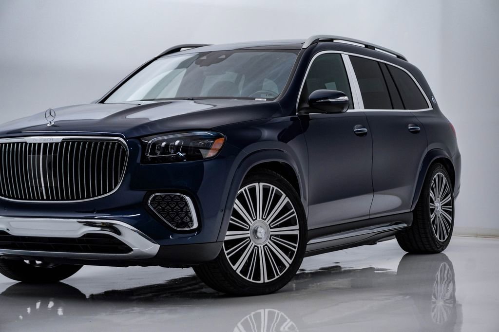 Used 2026 Mercedes-Benz Maybach GLS 600 4MATIC image 2