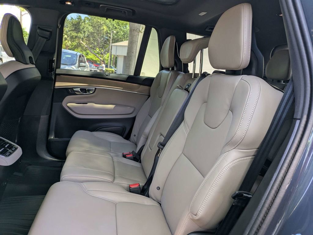 New 2026 Volvo XC90 B6 Ultra w/ Protection Package Premier AWD/4WD image 14