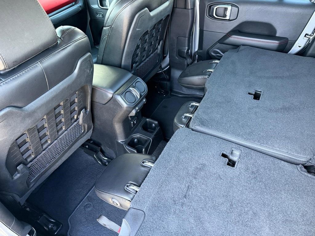 Used 2020 Jeep Gladiator Rubicon w/ Cold Weather Group image 17