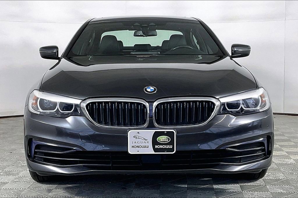 Used 2019 BMW 530e image 2