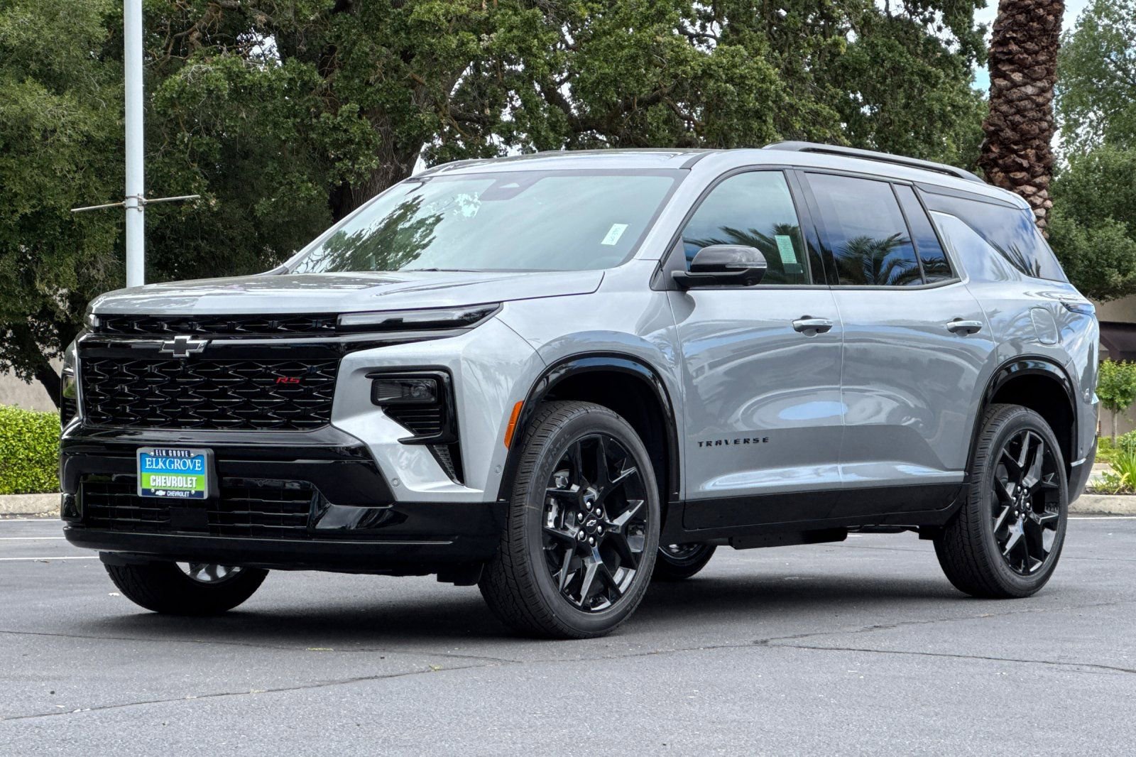 New 2026 Chevrolet Traverse RS w/ LPO, Floor Liner Package AWD/4WD image 7