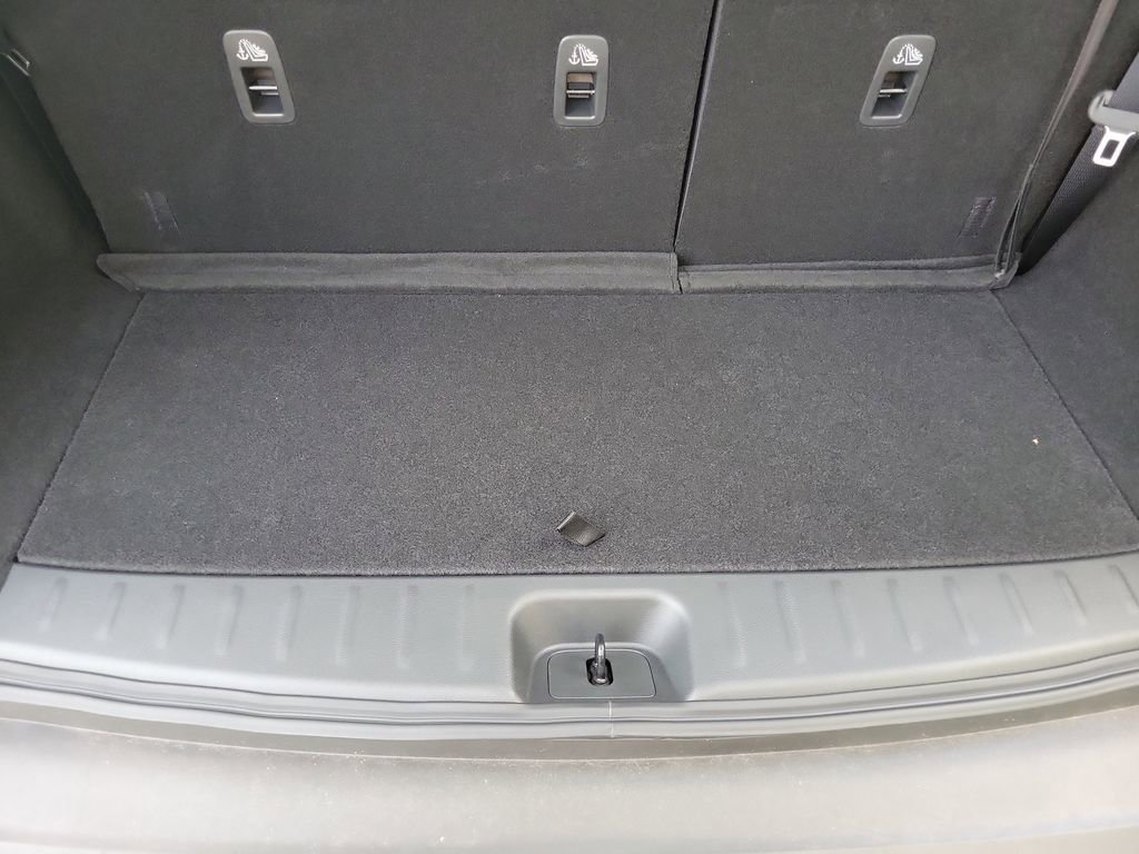 New 2025 Nissan Pathfinder SV image 12