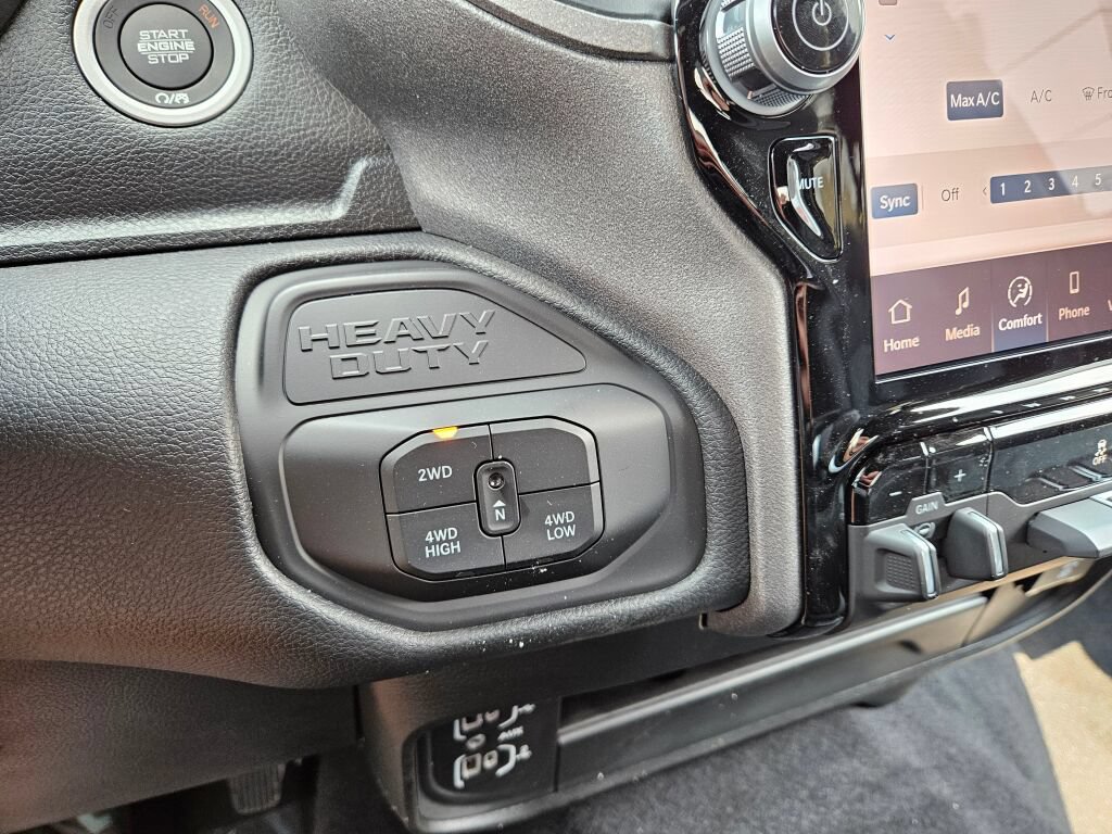 New 2026 RAM 2500 Tradesman AWD/4WD image 19