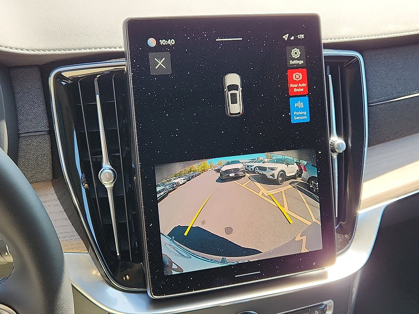 Used 2026 Volvo XC90 B5 Core w/ Protection Package image 16