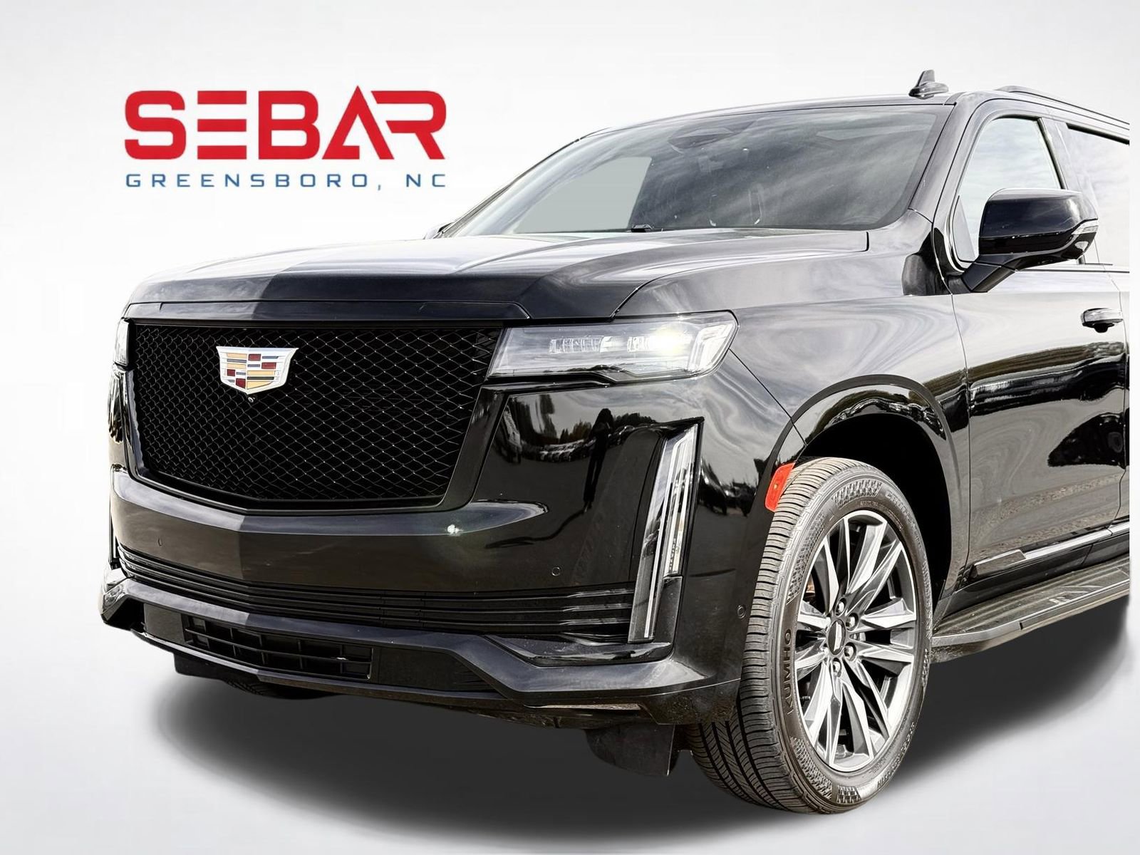 Used 2023 Cadillac Escalade ESV Sport AWD/4WD image 2