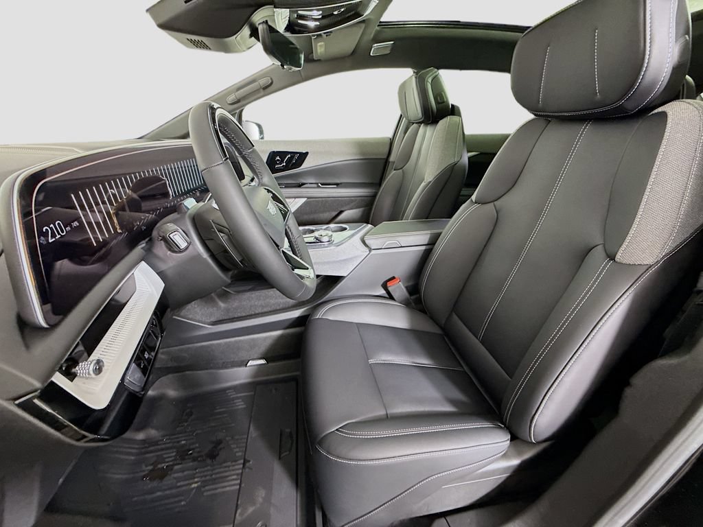 New 2026 Cadillac Optiq Luxury 1 w/ LPO, Floor Liner Package AWD/4WD image 22