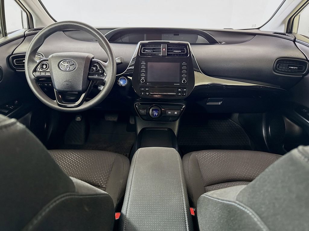 Certified 2022 Toyota Prius LE image 13