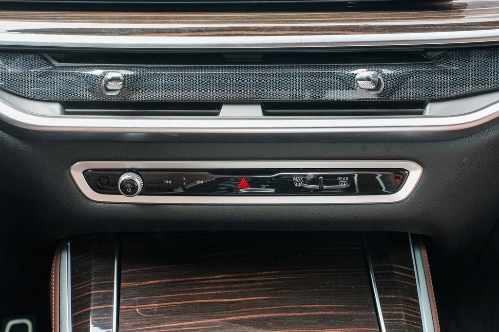 Used 2024 BMW X5 xDrive40i w/ M Sport Package image 15