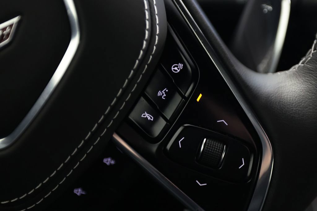 Used 2023 Chevrolet Corvette Stingray w/ Stealth Interior Trim Package image 19