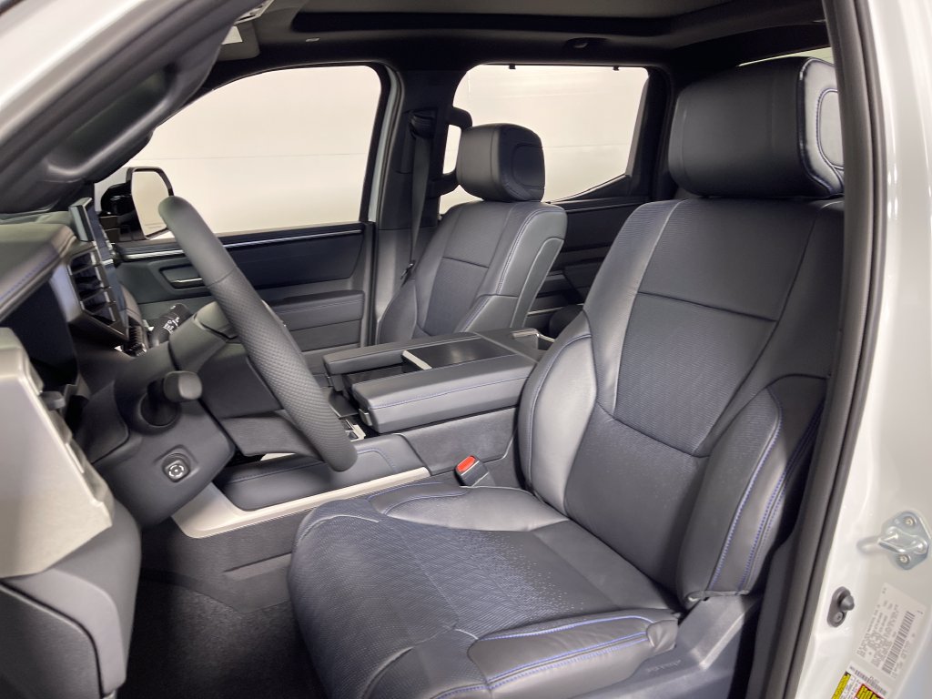 New 2026 Toyota Tundra Platinum w/ TRD Off-Road Package AWD/4WD image 12