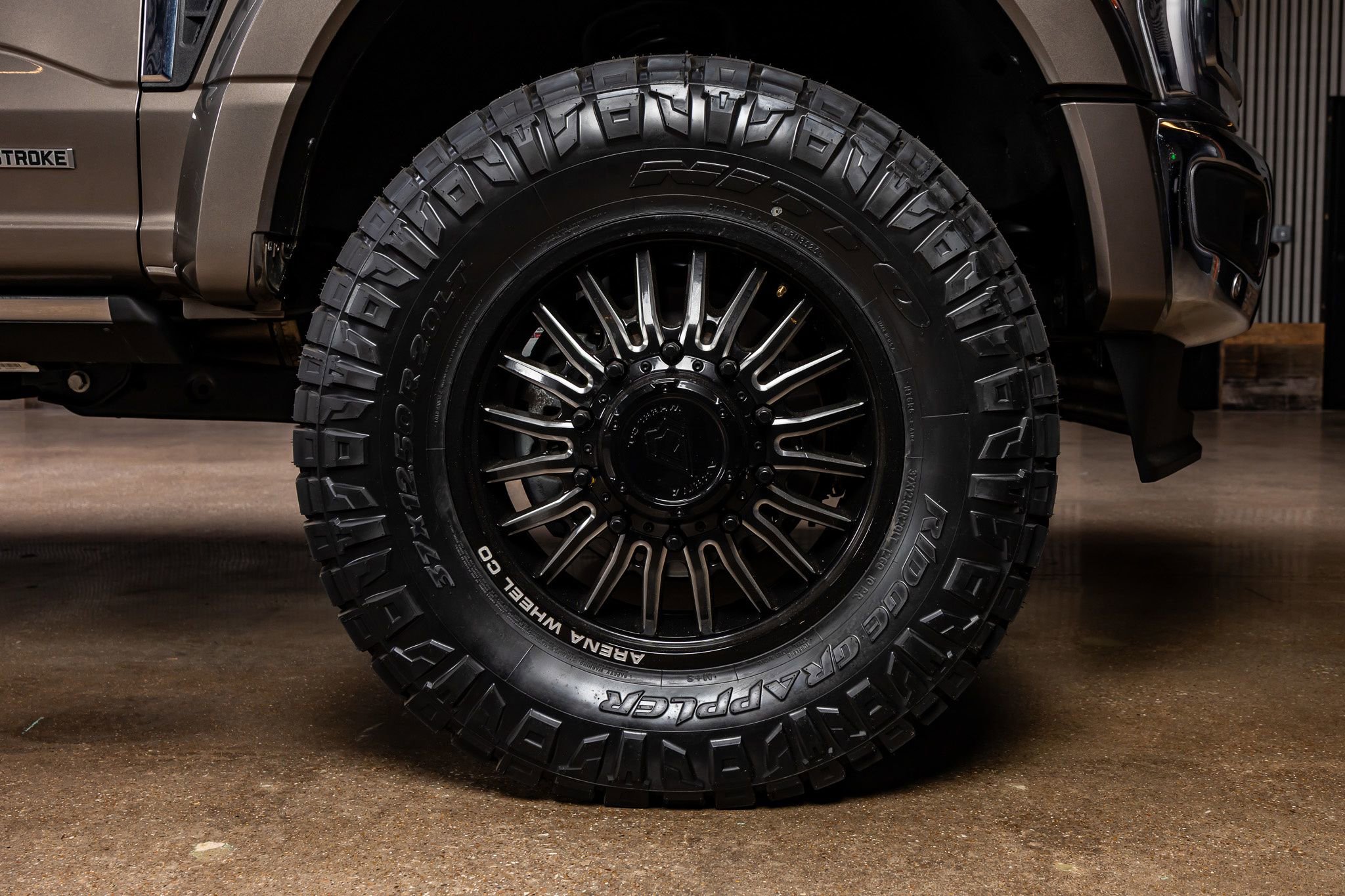 Used 2023 Ford F450 Lariat w/ Lariat Ultimate Package image 12