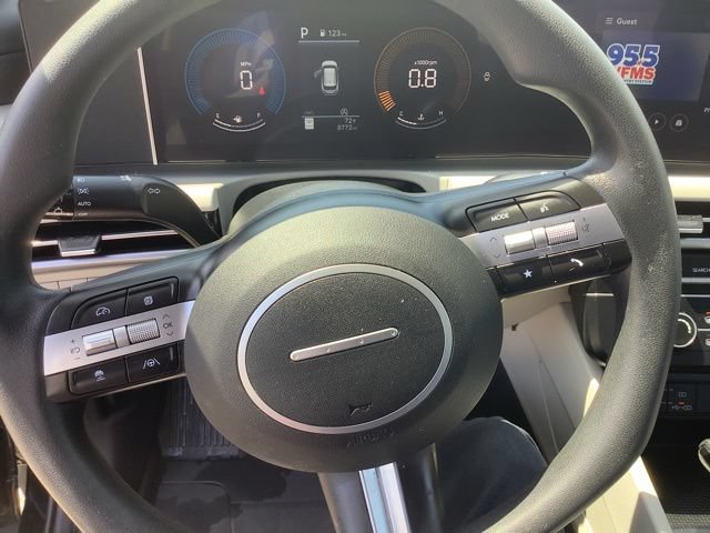 Certified 2025 Hyundai Tucson SE FWD image 28