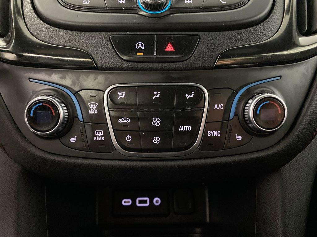 Certified 2023 Chevrolet Equinox RS w/ LPO, Floor Liner Package image 18