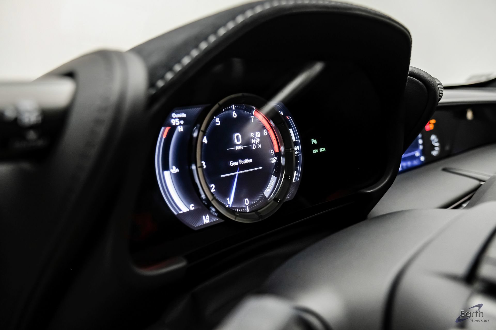 Used 2021 Lexus LC 500 Coupe w/ Performance Package RWD image 31