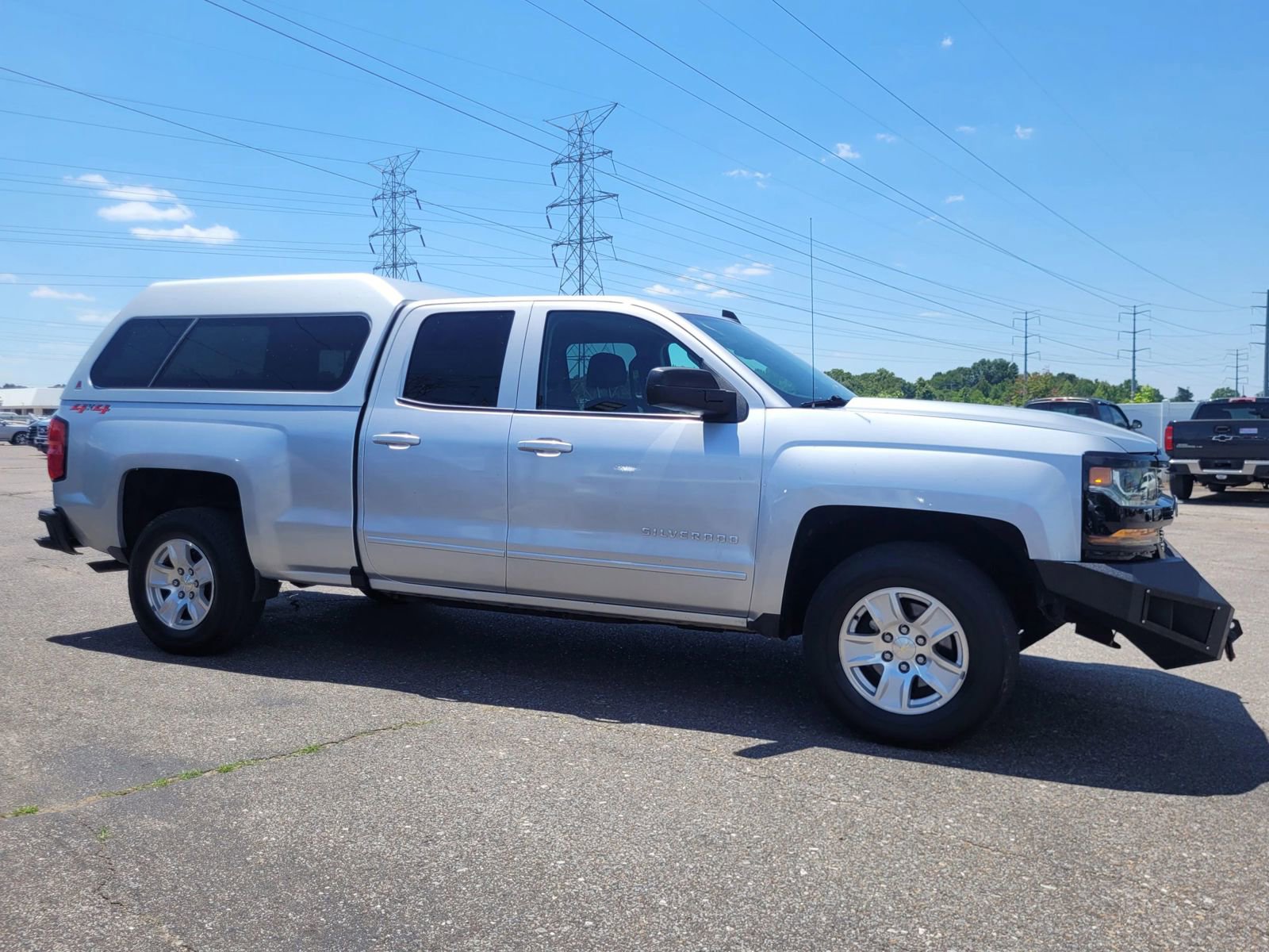 Used 2019 Chevrolet Silverado 1500 LT AWD/4WD image 12
