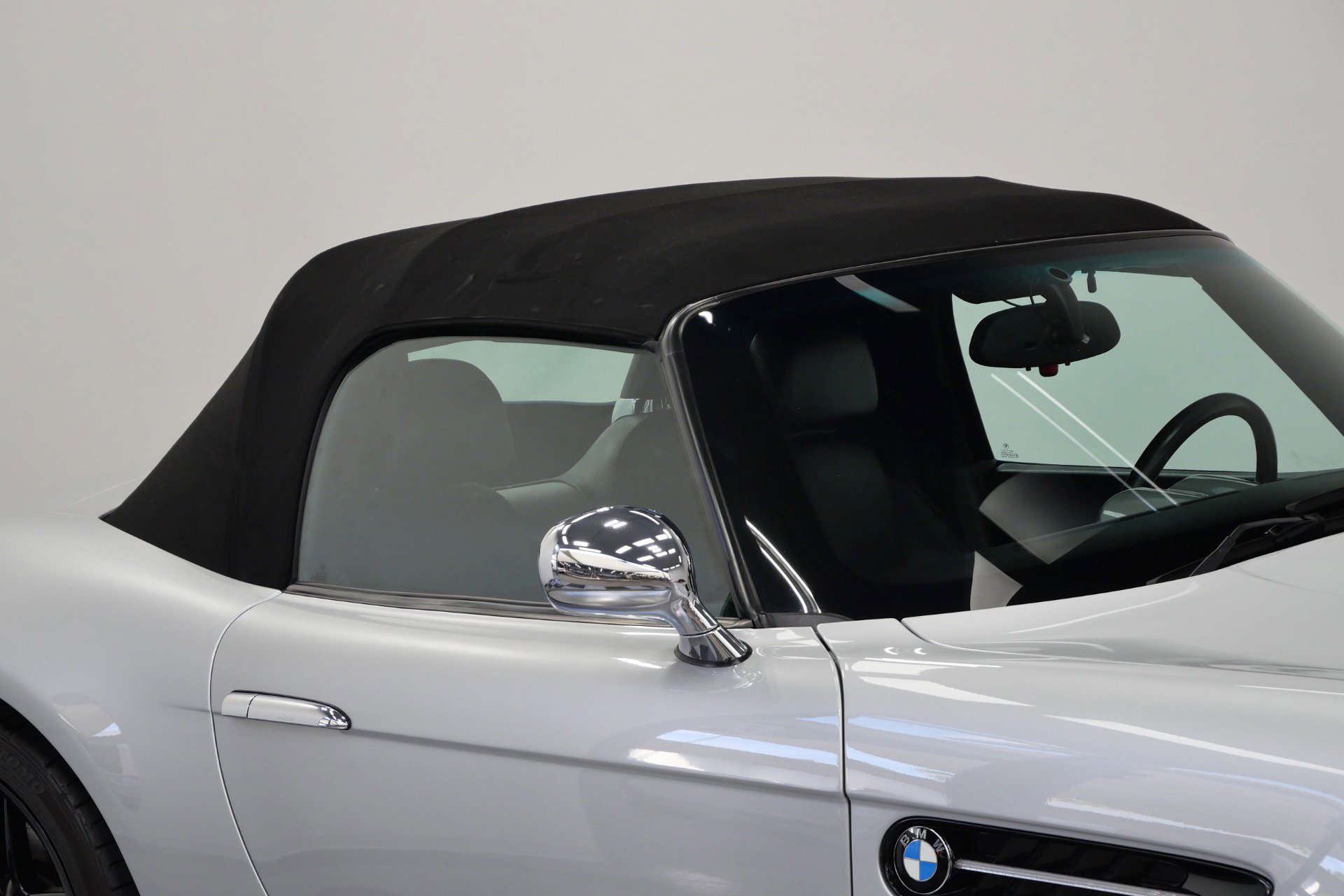 Used 2002 BMW Z8 RWD image 41