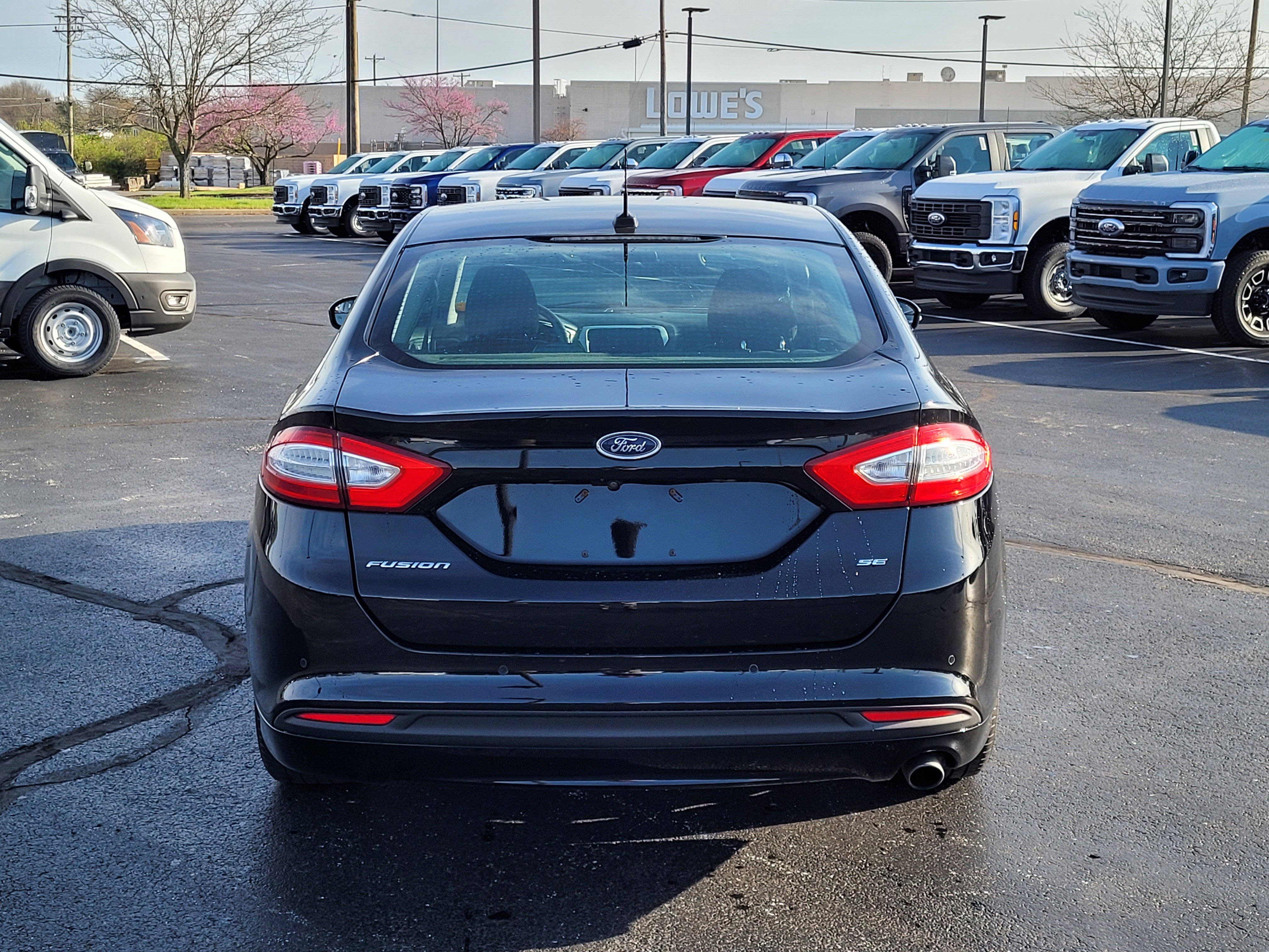 Used 2016 Ford Fusion SE image 5