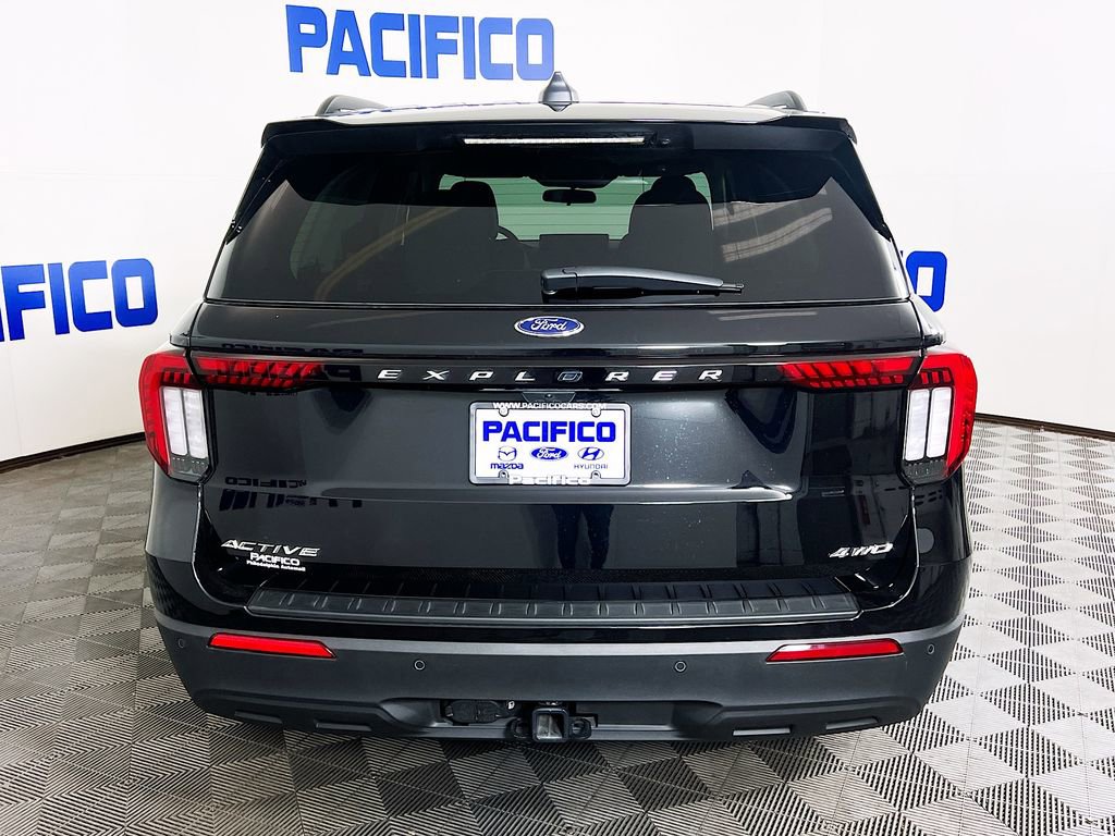 Used 2026 Ford Explorer Active image 9