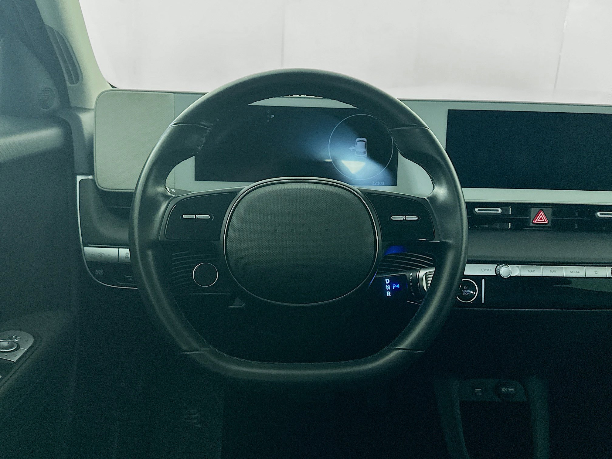 Used 2023 Hyundai Ioniq 5 SE image 18