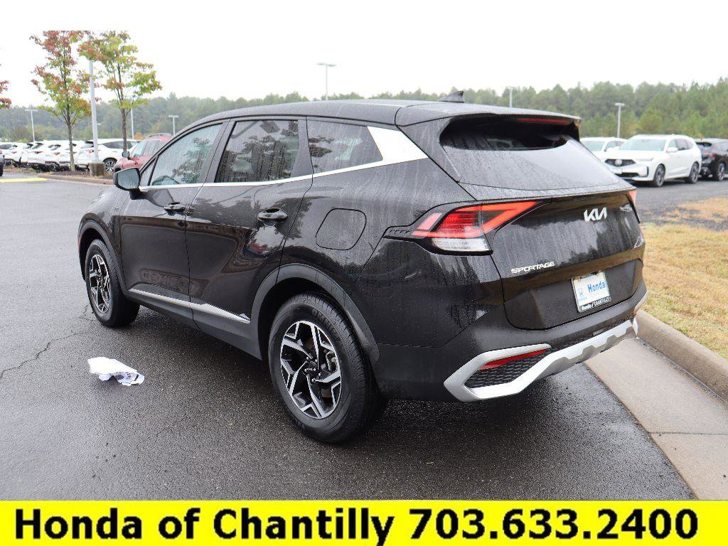 Used 2023 Kia Sportage LX image 6