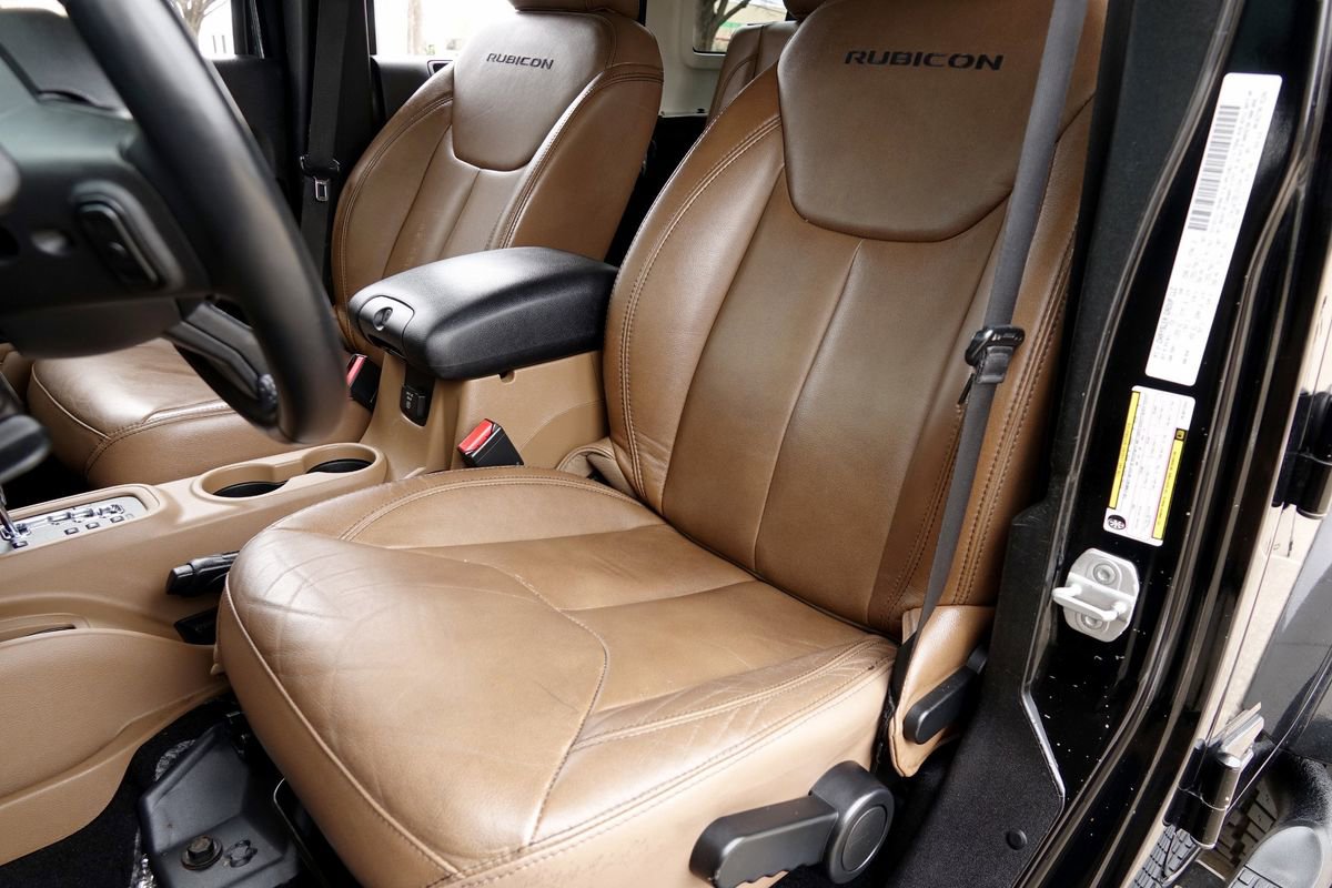 Used 2013 Jeep Wrangler Unlimited Rubicon w/ Connectivity Group image 6