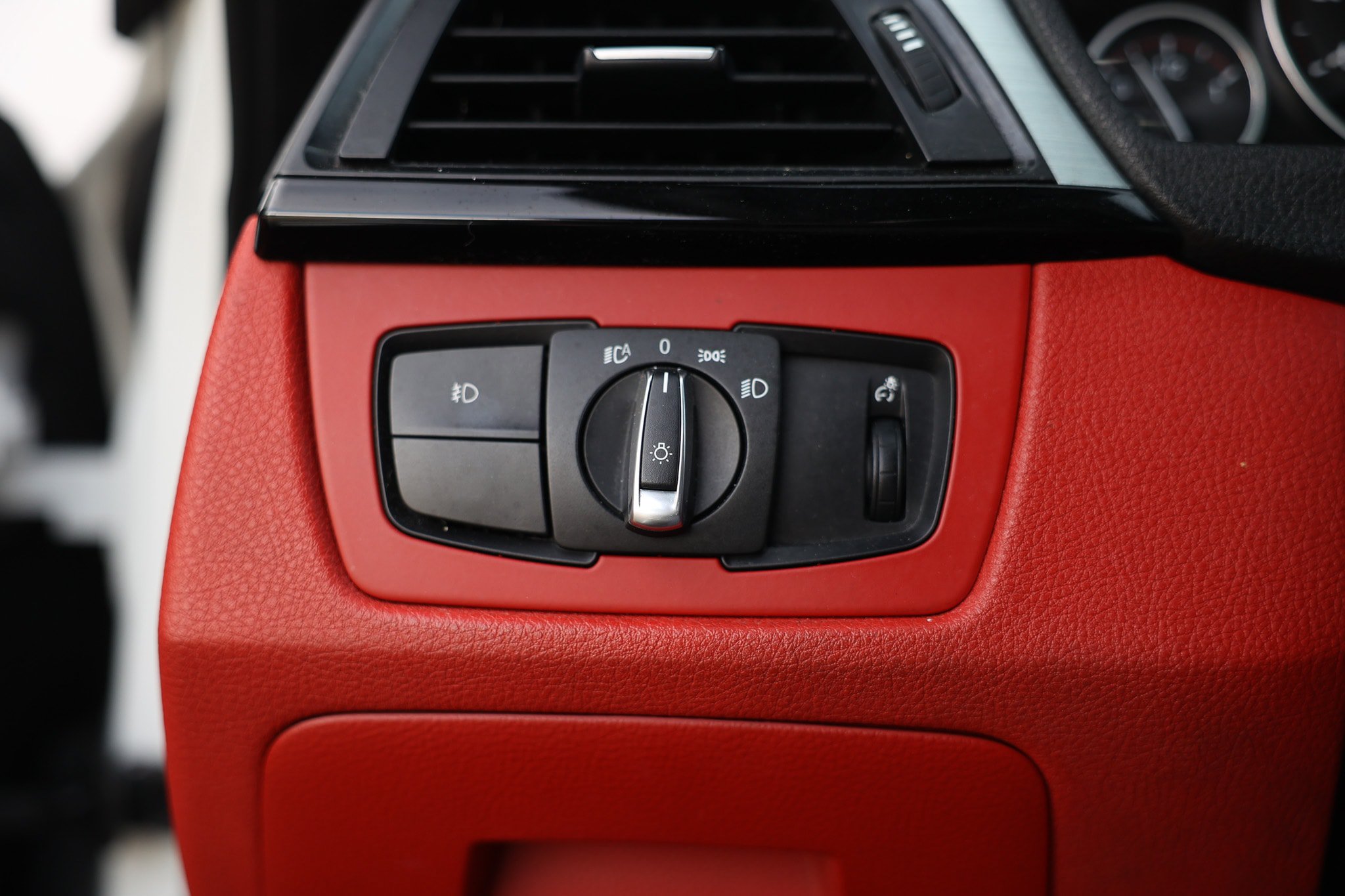 Used 2015 BMW 428i Convertible RWD image 46