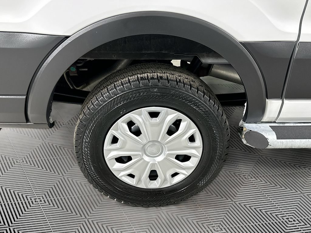 Used 2025 Ford Transit 250 Low Roof w/ Exterior Upgrade Package RWD image 28