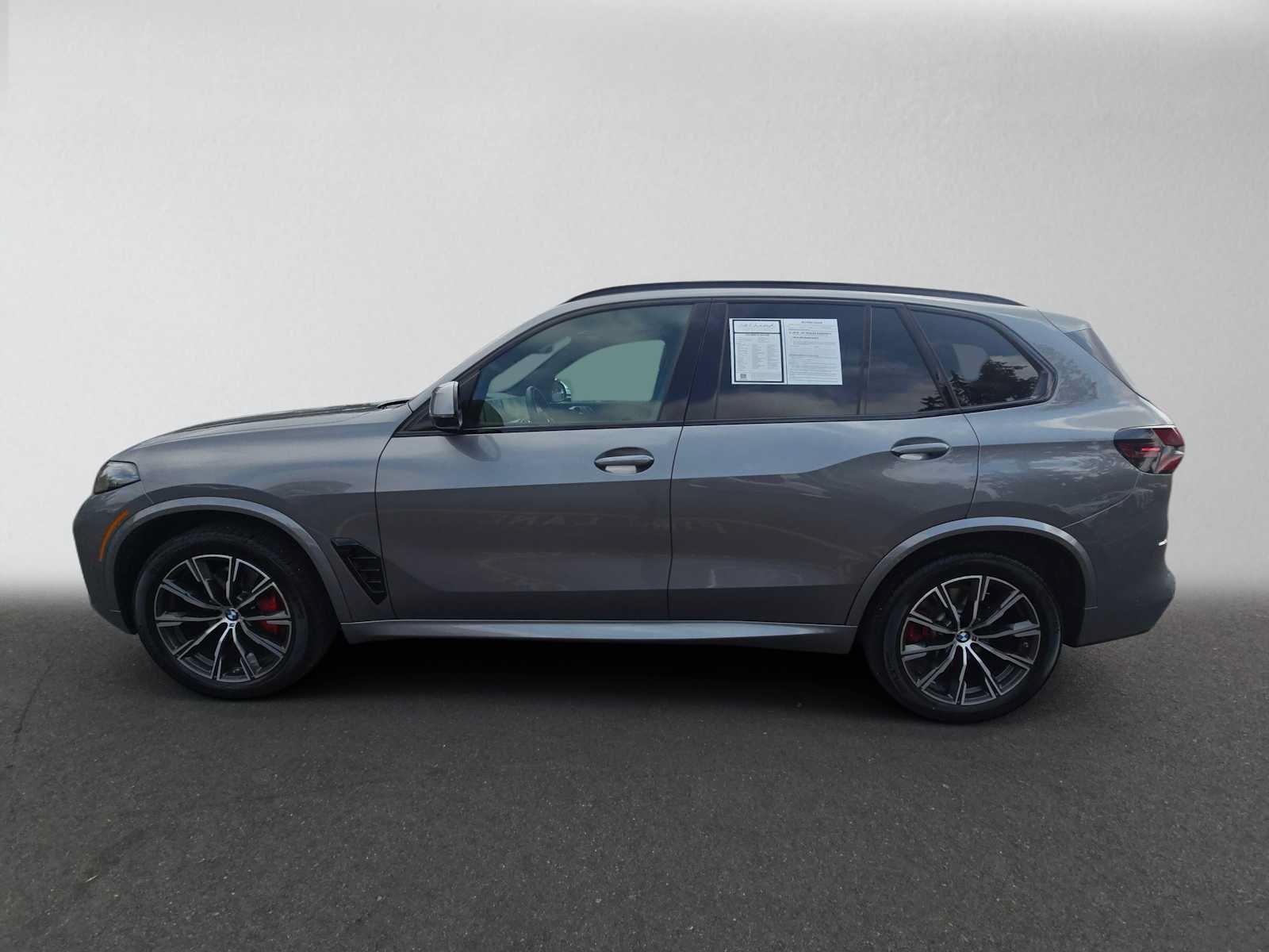 Used 2026 BMW X5 xDrive40i w/ M Sport Package AWD/4WD image 6