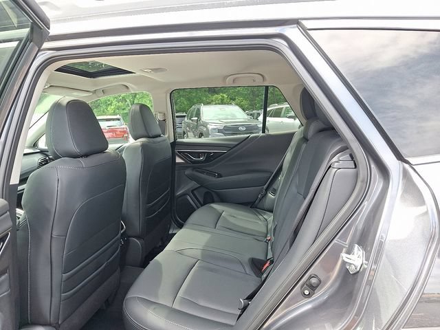 Certified 2025 Subaru Outback Limited AWD/4WD image 43