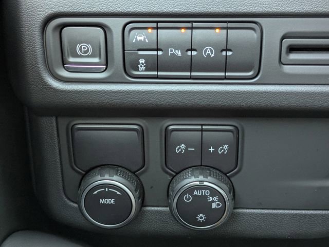 Used 2023 Chevrolet Tahoe LS image 25