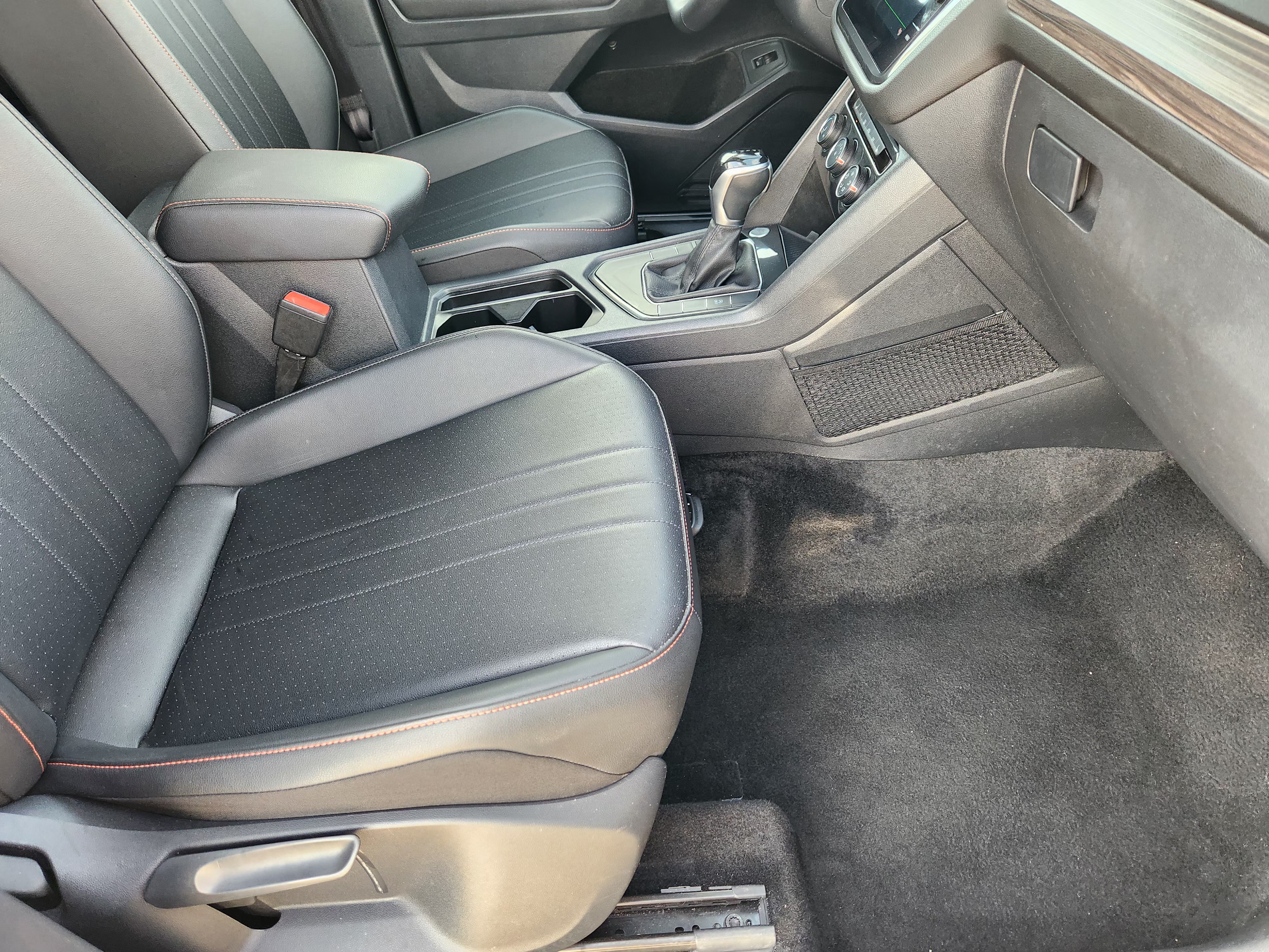 Used 2024 Volkswagen Tiguan Wolfsburg Edition FWD image 14