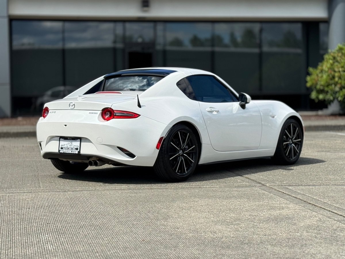 Used 2025 MAZDA MX-5 Miata RF Grand Touring RWD image 4