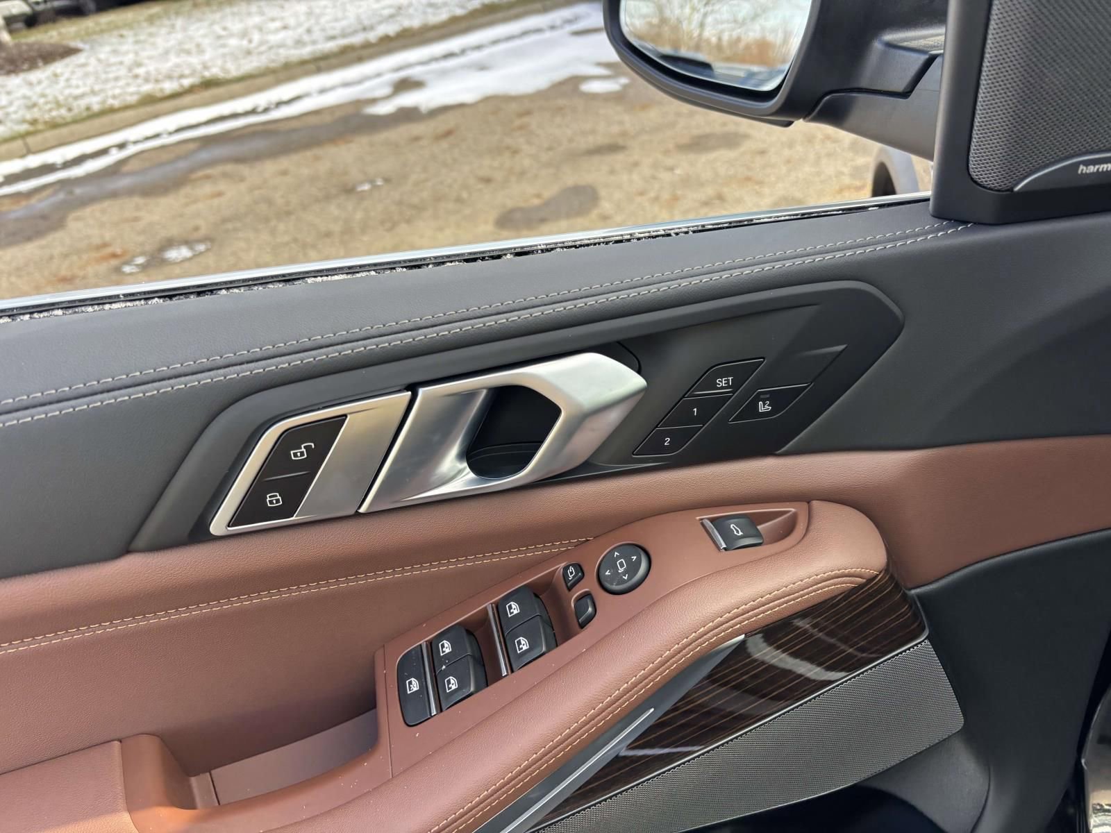 New 2026 BMW X5 xDrive40i w/ Climate Comfort Package image 12