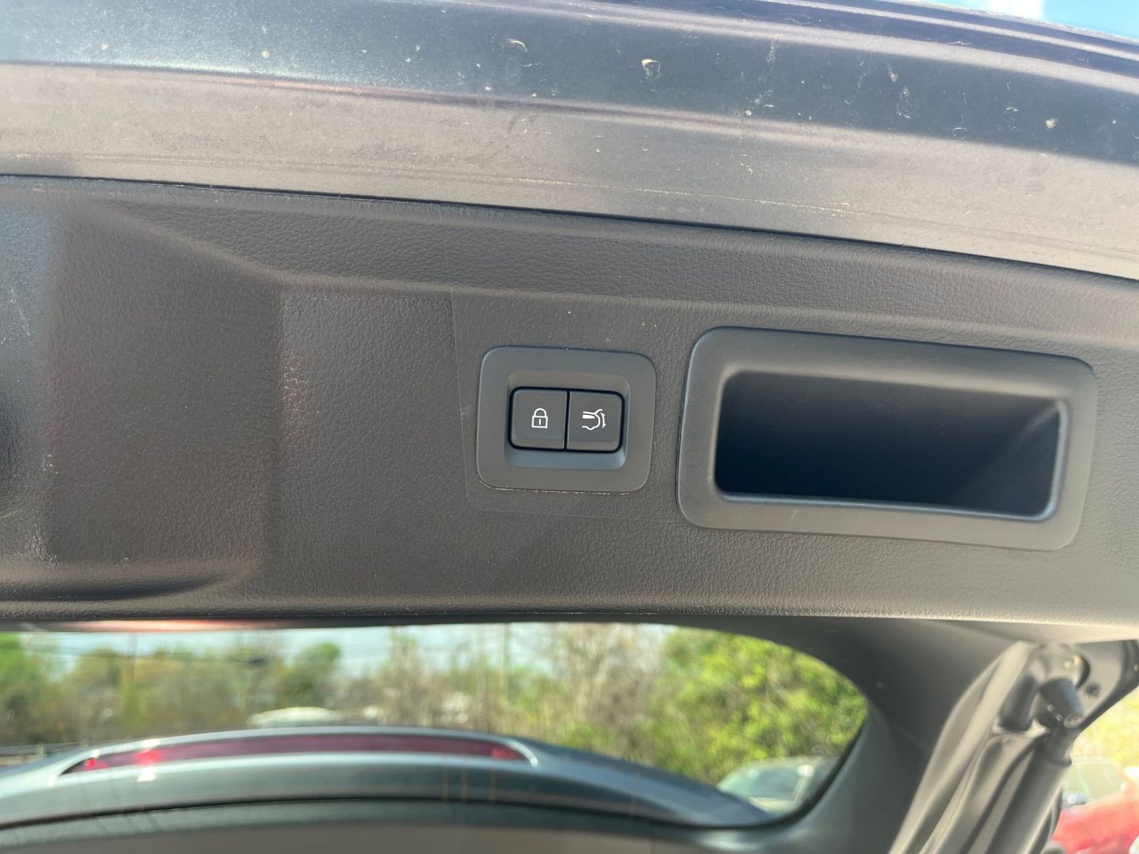 Used 2025 MAZDA CX-50 2.5 Hybrid w/ Premium Plus Pkg image 22