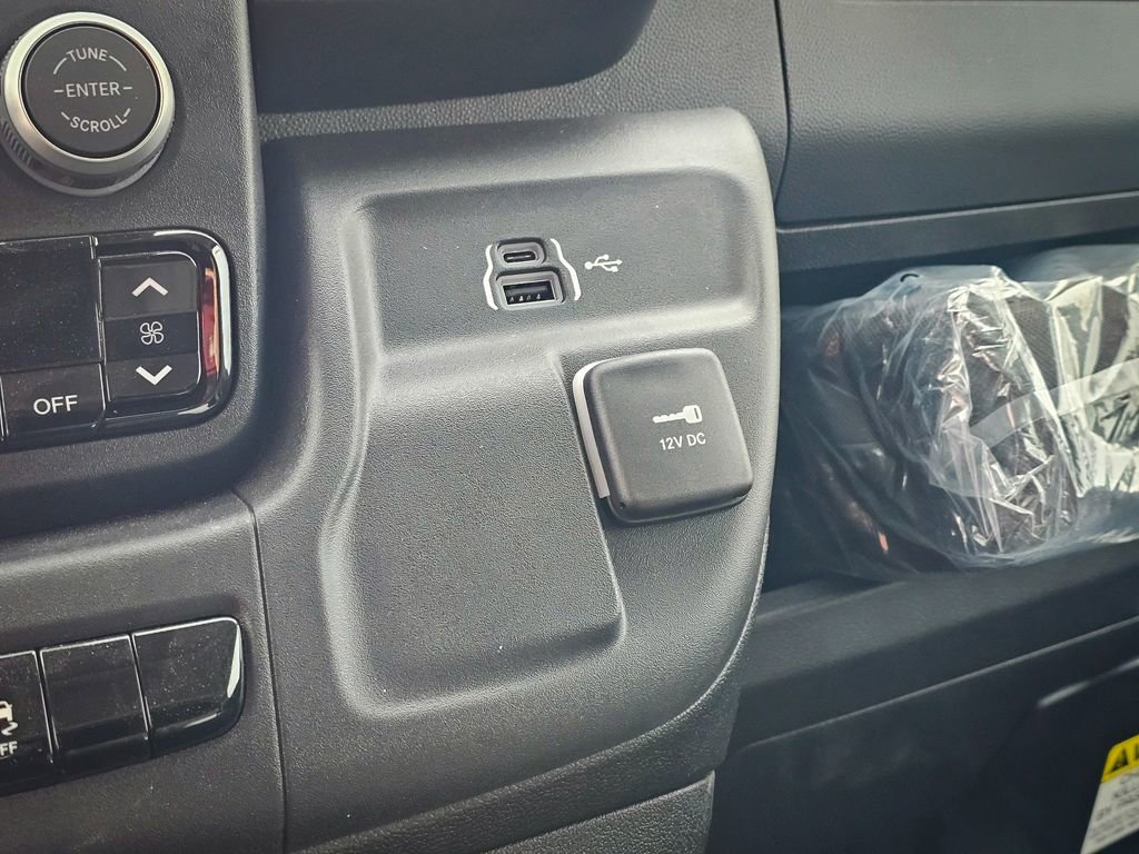 New 2026 RAM ProMaster 1500 w/ Convenience Group image 24