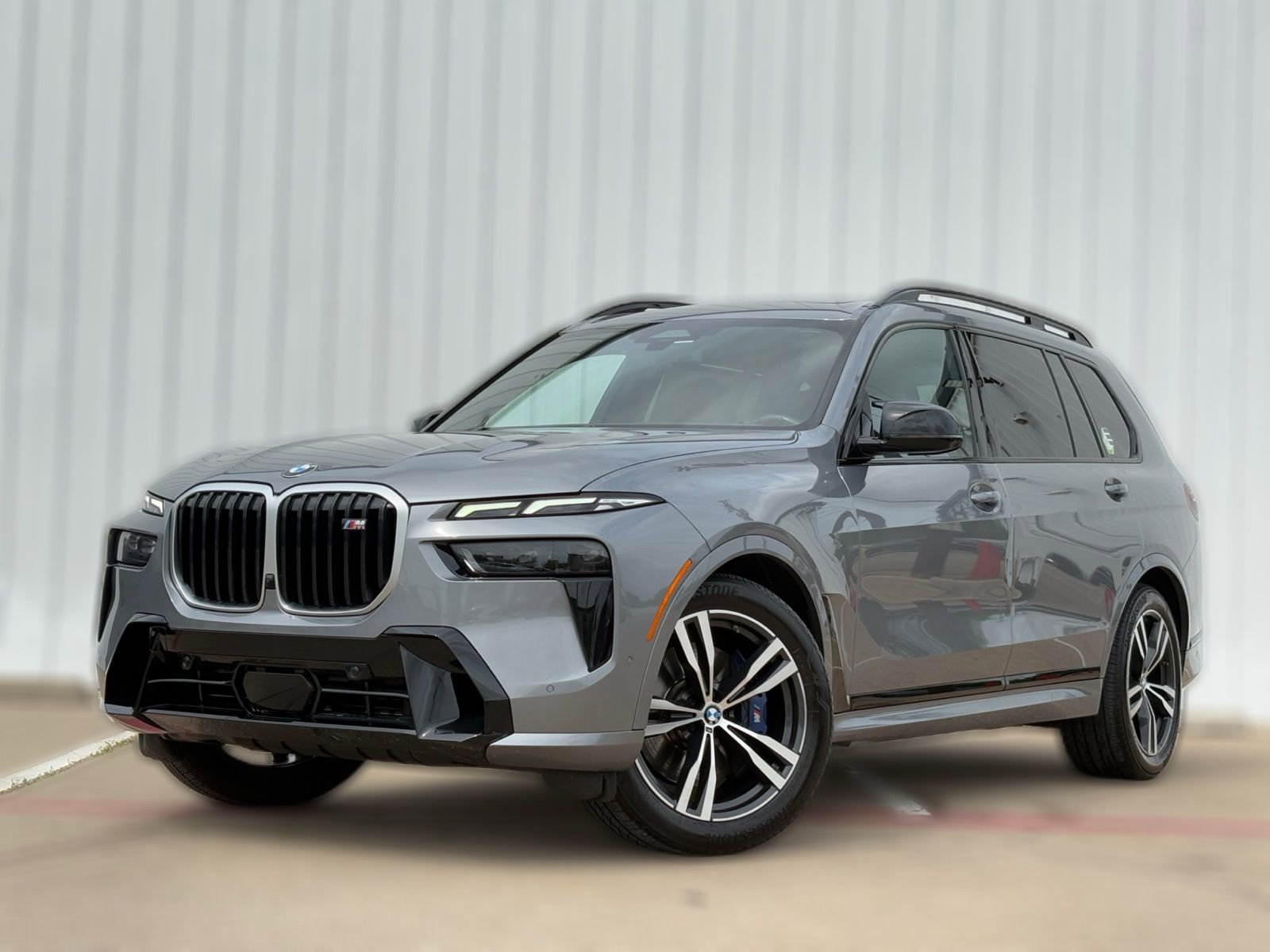 Used 2023 BMW X7 M60i w/ Executive Package AWD/4WD image 2