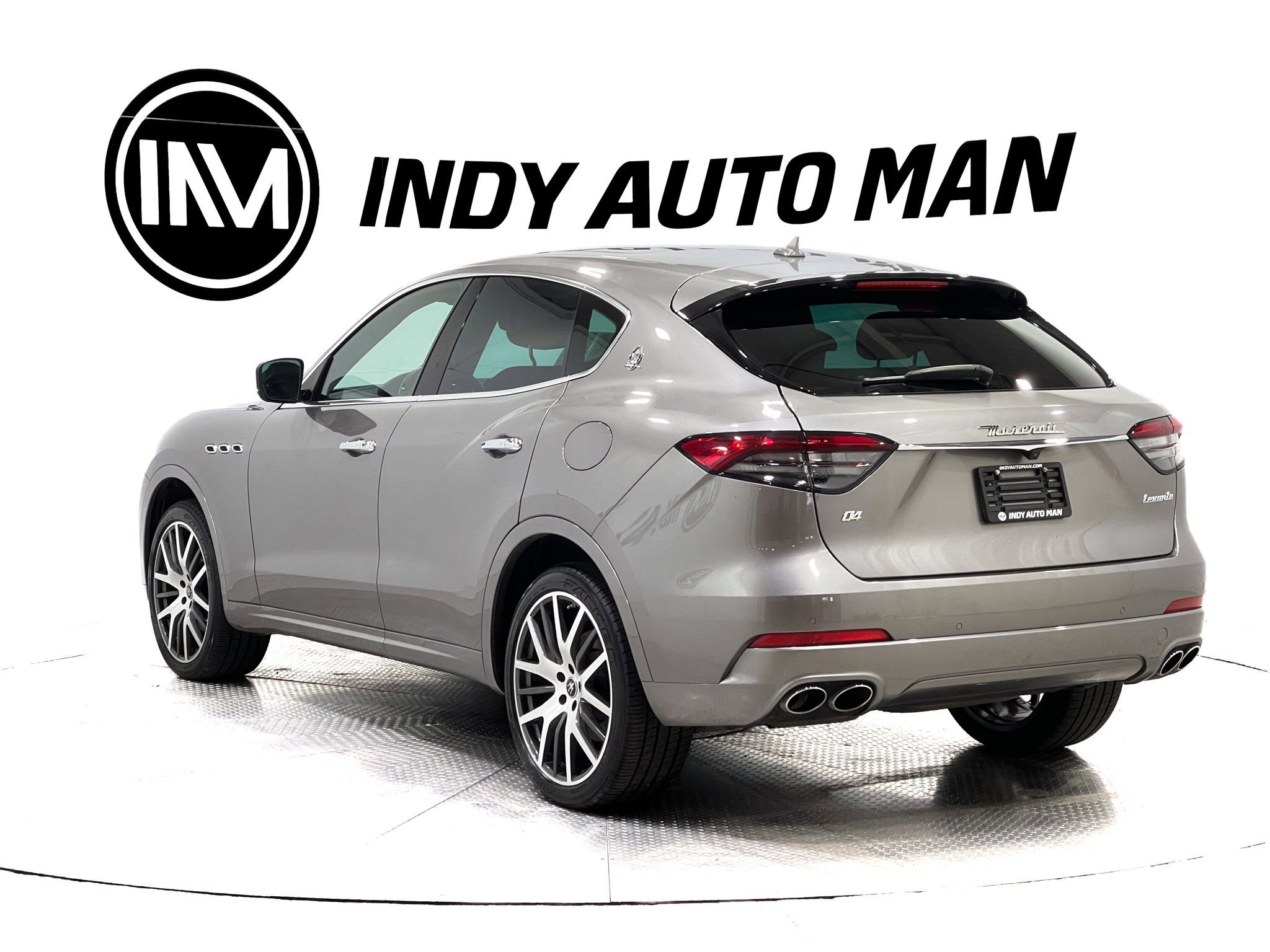 Used 2021 Maserati Levante image 6