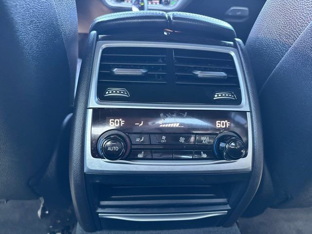 Used 2019 BMW 740e xDrive w/ Executive Package AWD/4WD image 27