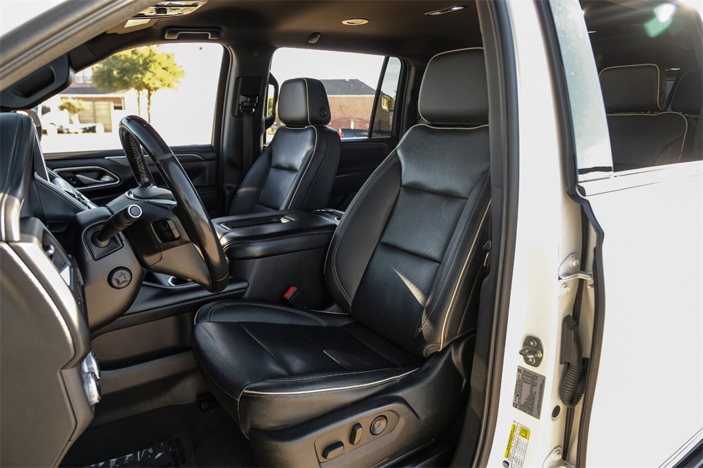 Used 2022 GMC Yukon XL SLT image 32