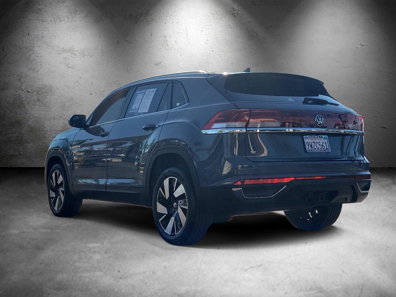 Used 2024 Volkswagen Atlas Cross Sport SE FWD image 4