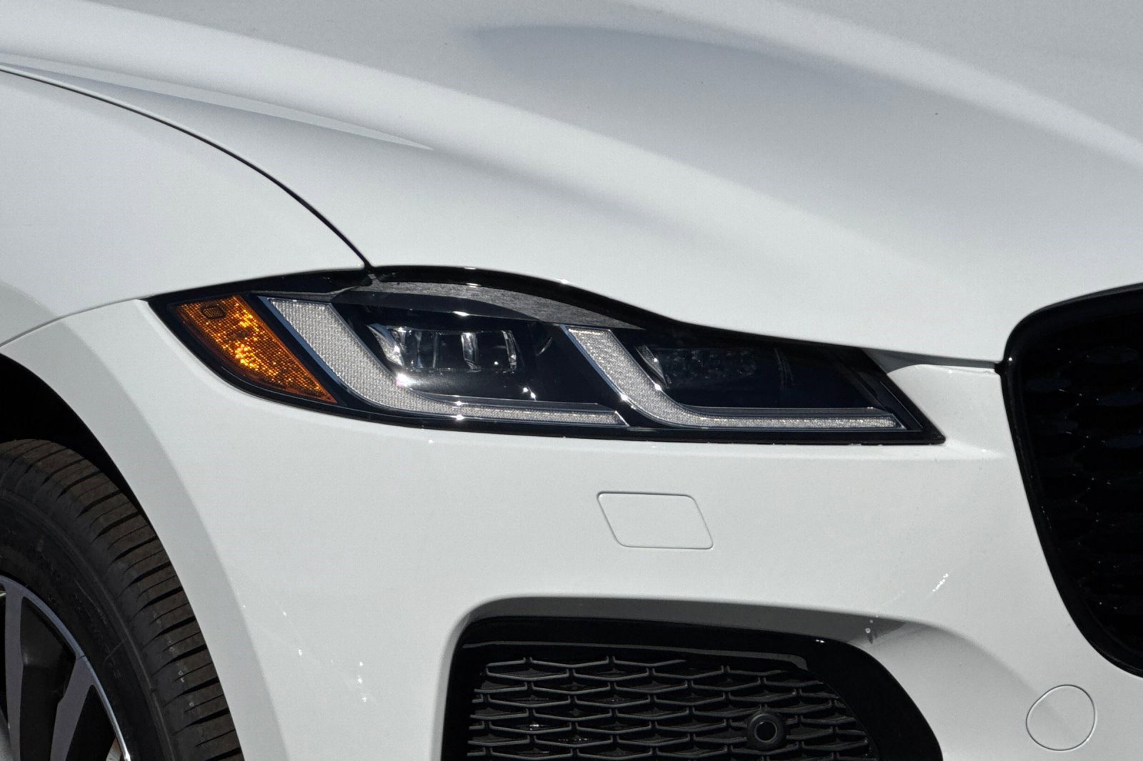 New 2026 Jaguar F-PACE R-Dynamic S image 12