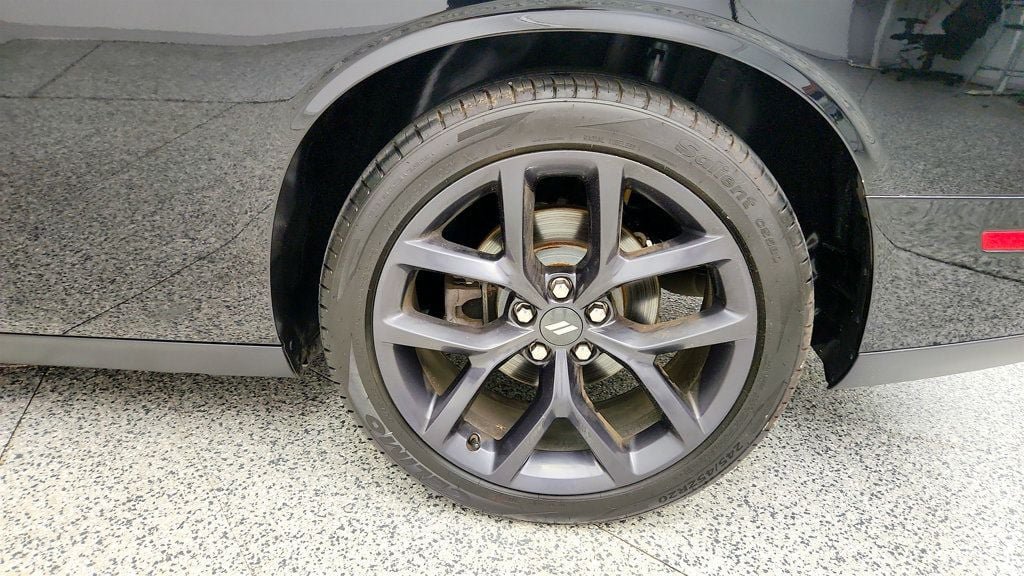 Used 2020 Dodge Challenger R/T w/ Blacktop Package RWD image 9
