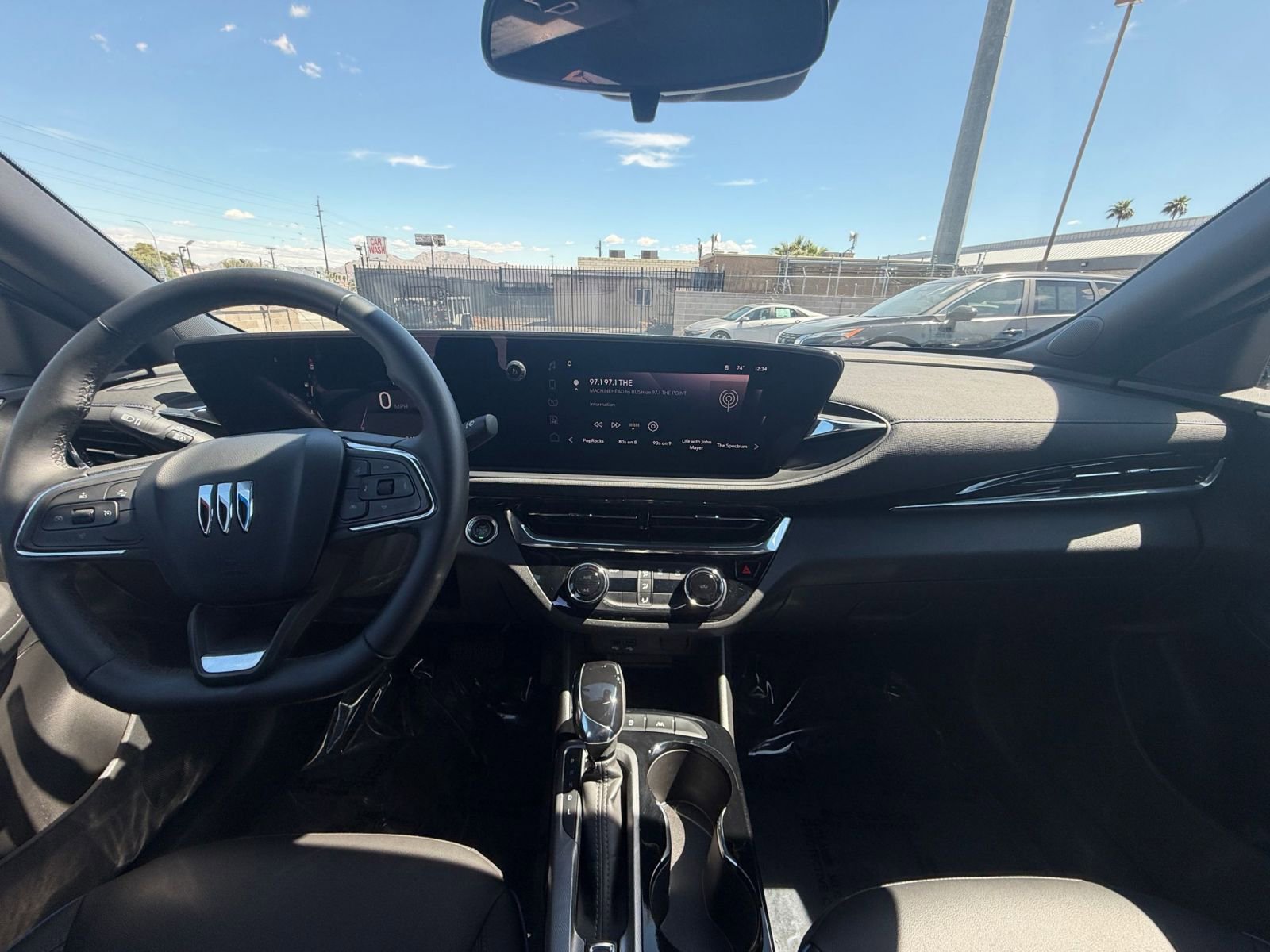 Used 2025 Buick Envista Sport Touring image 31